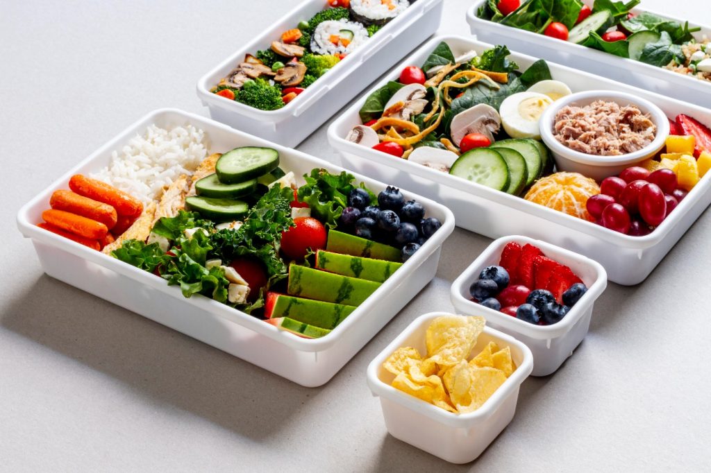 The Ultimate Guide to a Low Carb and Dairy Free Diet: Benefits, Recipes, and Tips